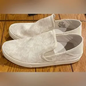 OluKai | Shoes | Euc Olukai Pehuea Womens Slip On Sneaker  display picture 3
